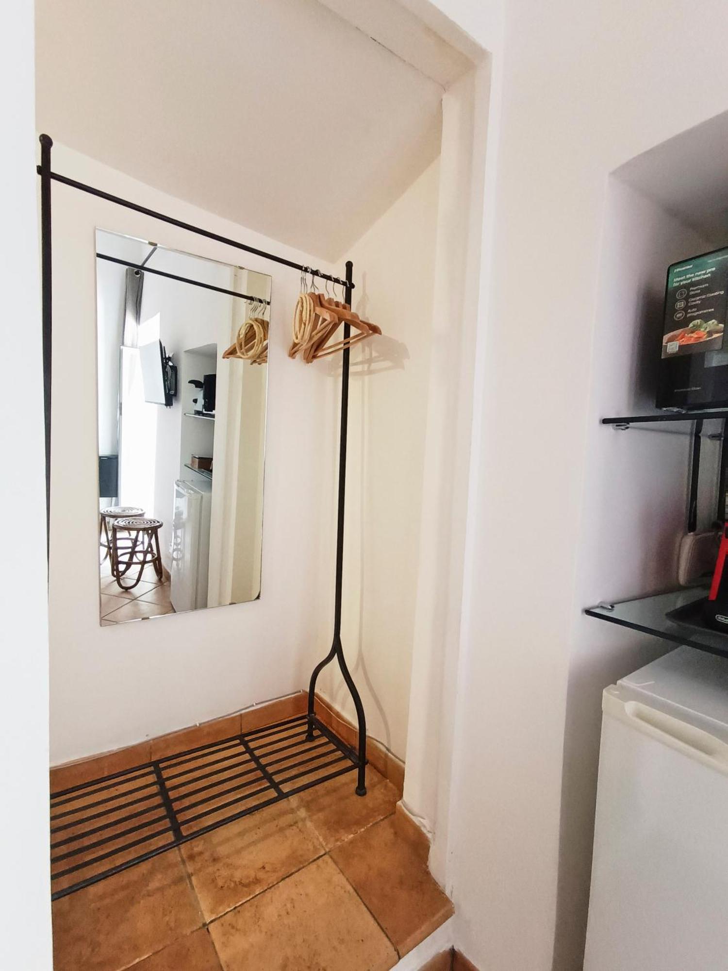 Mini Studio Con Balcone A Piazza Del Popolo ローマ エクステリア 写真